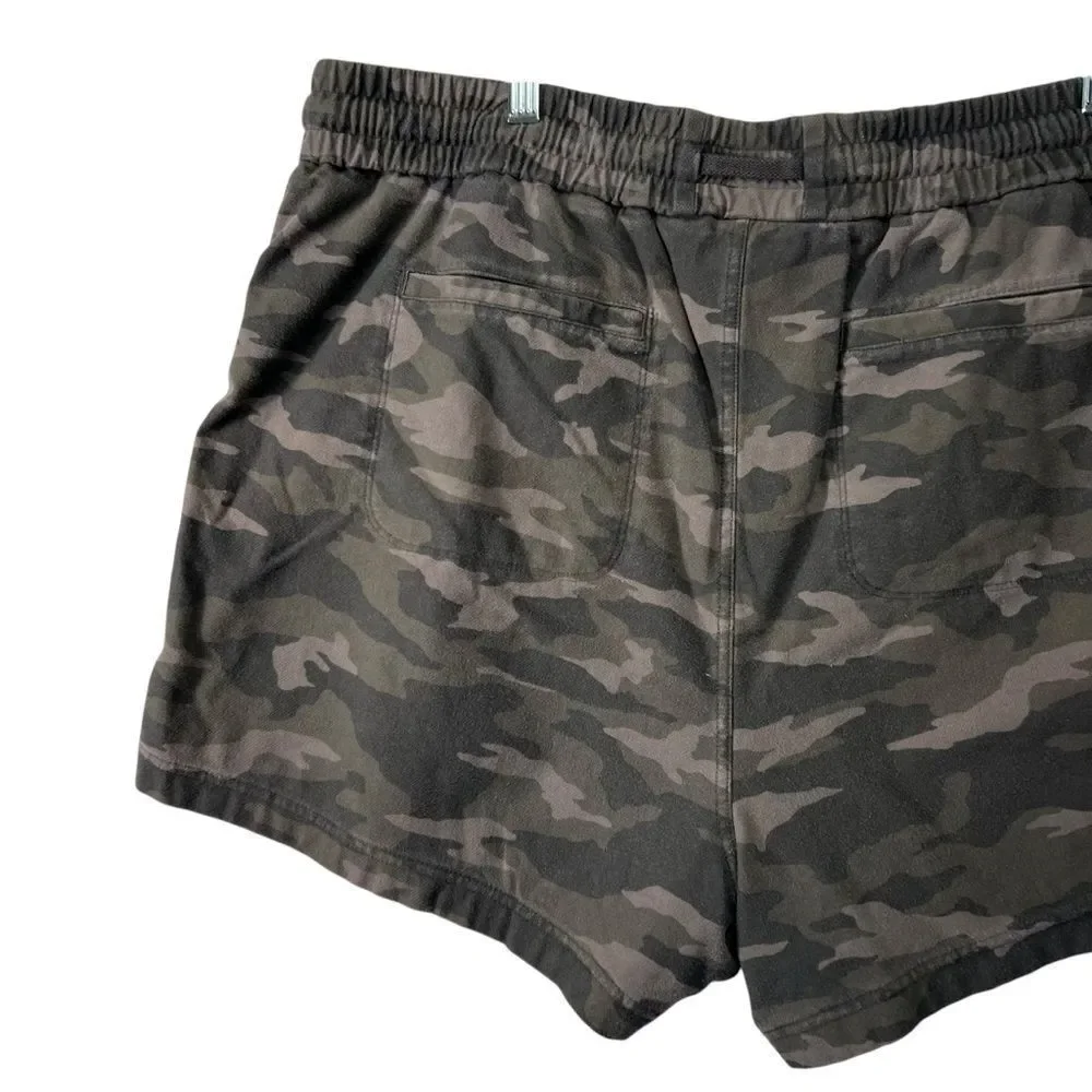 Sz 20 ATHLETA BLACK OLIVE CAMO ELASTIC WAIST STRETCHY FARALLON SHORTS - Picture 8 of 16